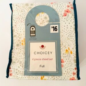 New in package, Choicey Floral Sheet Set Bedding size full with door hanger